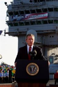 Bush on USS Lincoln